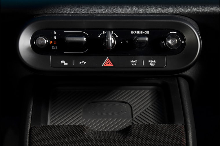 Vehicle Image 33