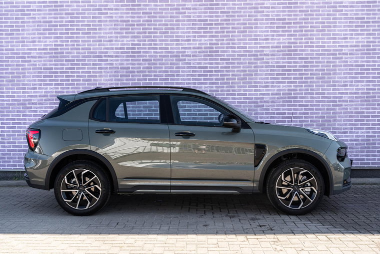 Vehicle Image 13