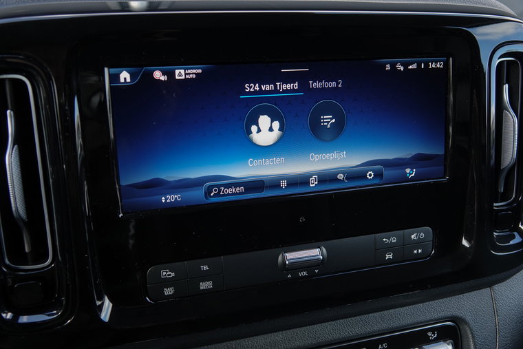 Vehicle Image 36