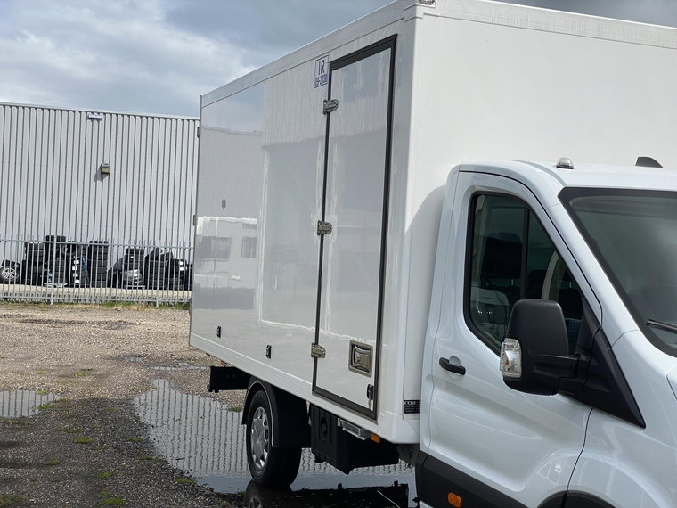 Vehicle Image 12