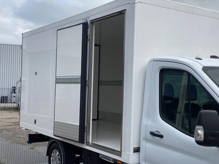 Vehicle Image 15