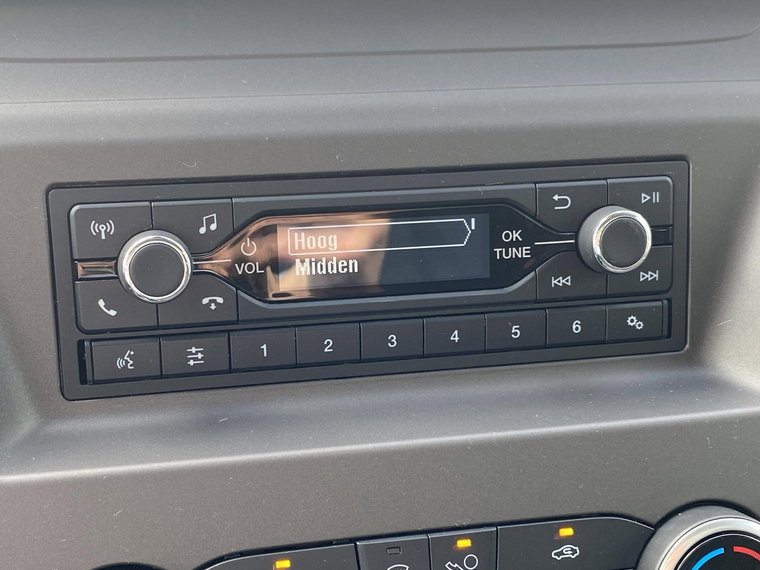 Vehicle Image 39