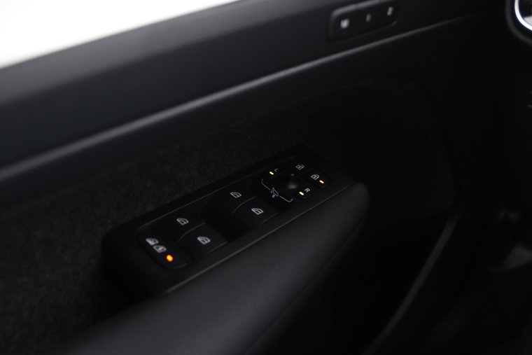 Vehicle Image 40