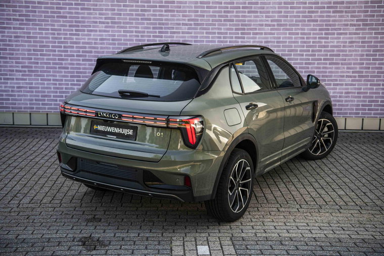 Vehicle Image 9