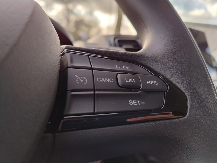 Vehicle Image 33