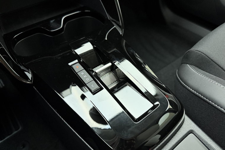 Vehicle Image 22