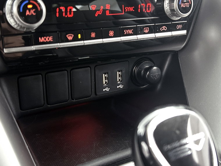 Vehicle Image 36
