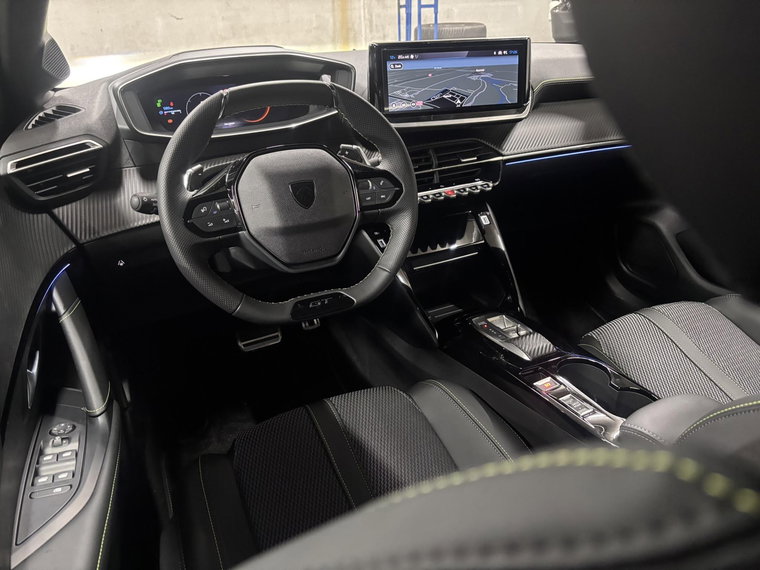Vehicle Image 15