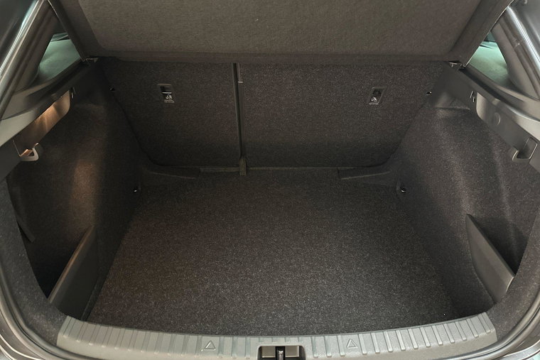 Vehicle Image 35