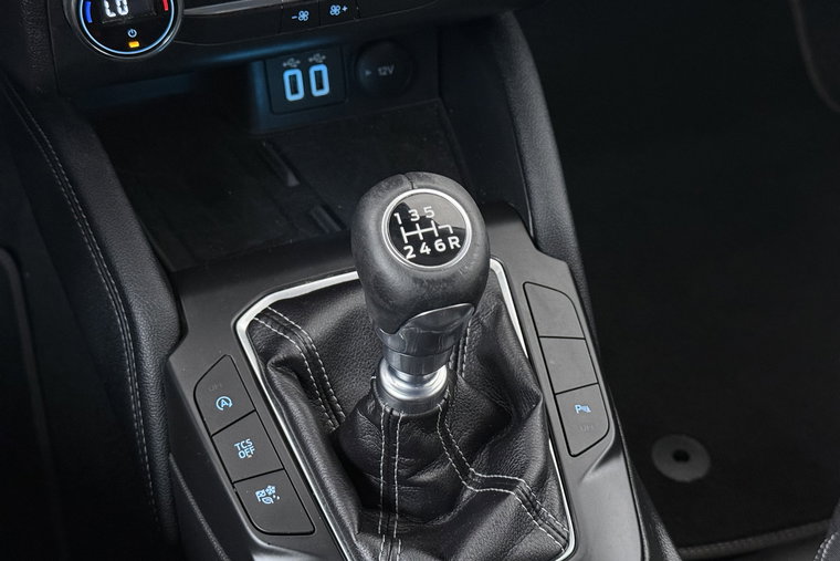 Vehicle Image 32