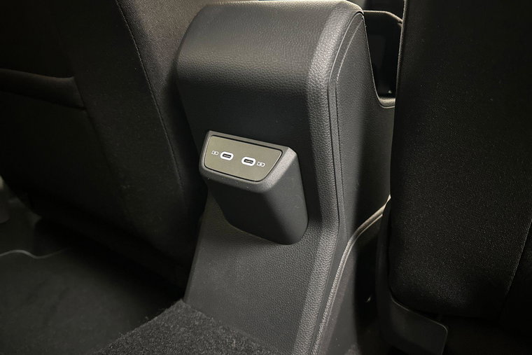Vehicle Image 13