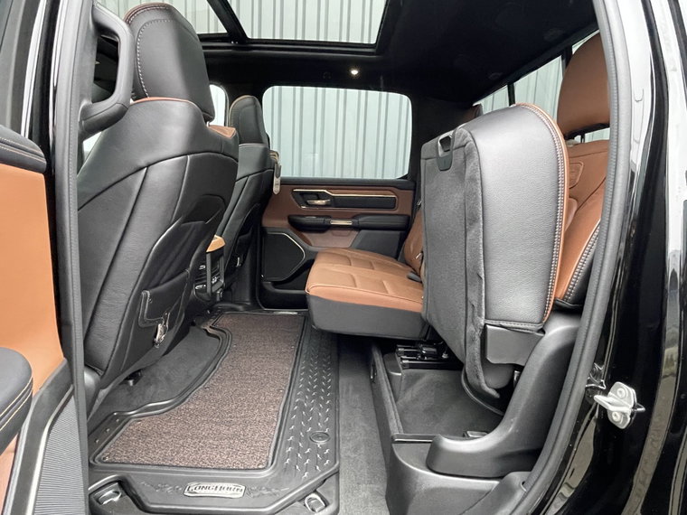 Vehicle Image 39