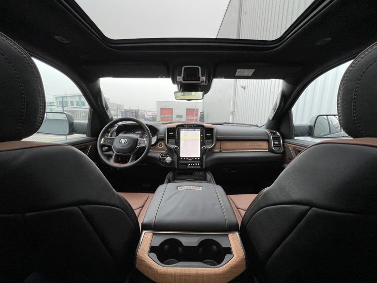 Vehicle Image 45
