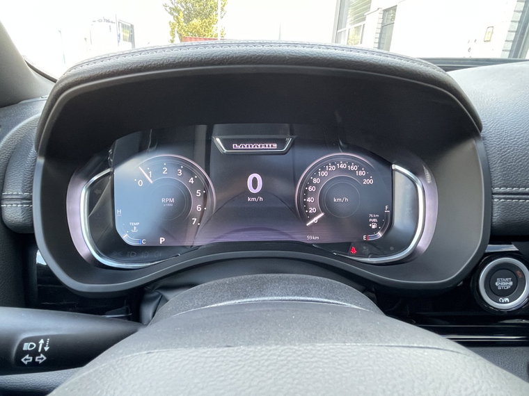 Vehicle Image 28