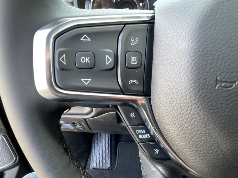 Vehicle Image 33