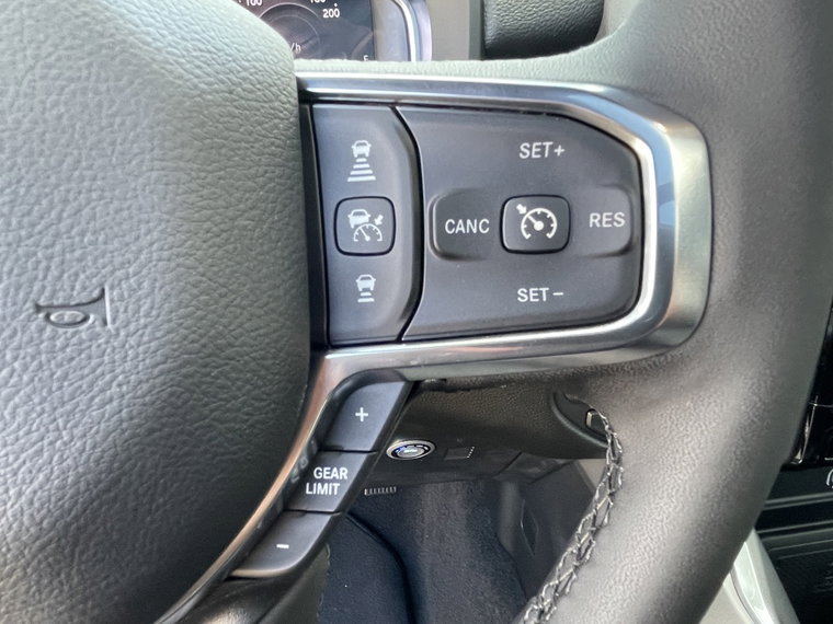Vehicle Image 34