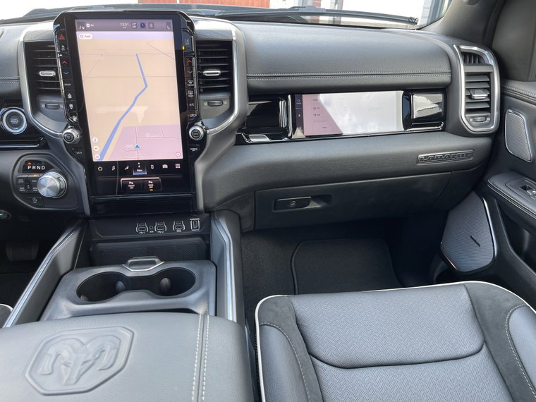 Vehicle Image 40