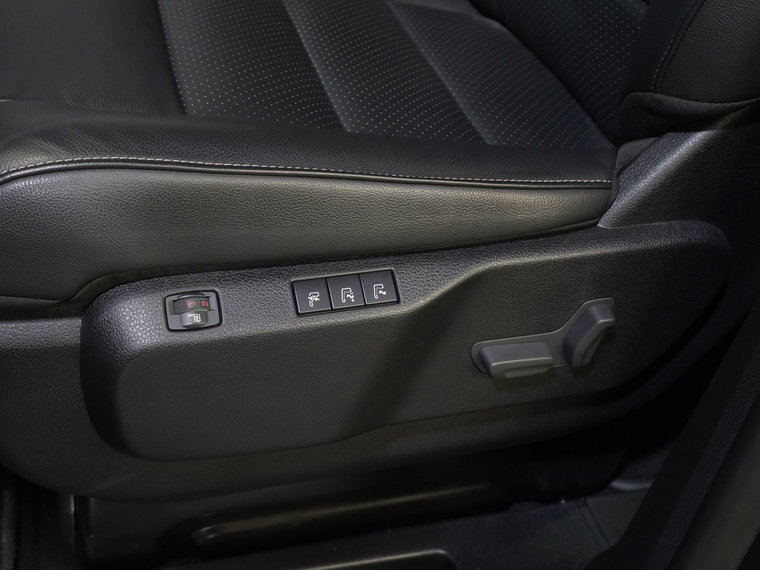 Vehicle Image 37