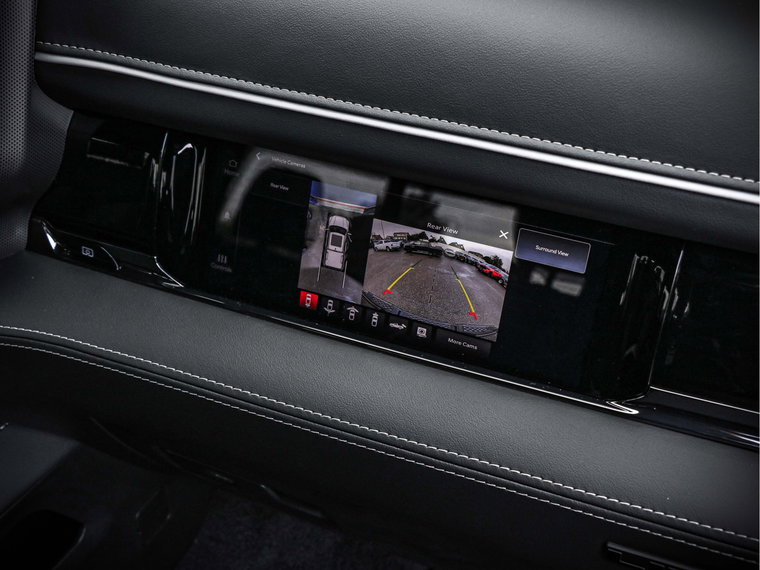Vehicle Image 25