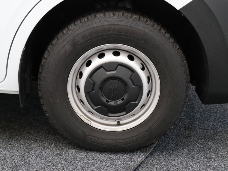 Vehicle Image 36