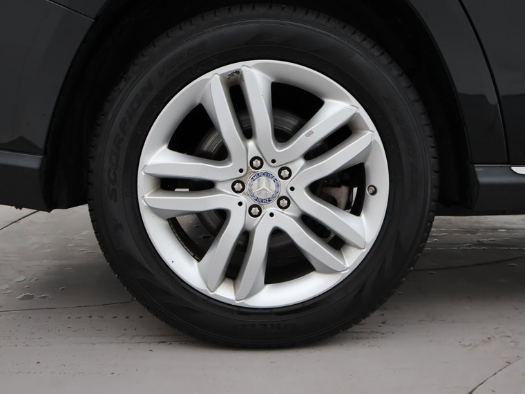 Vehicle Image 22