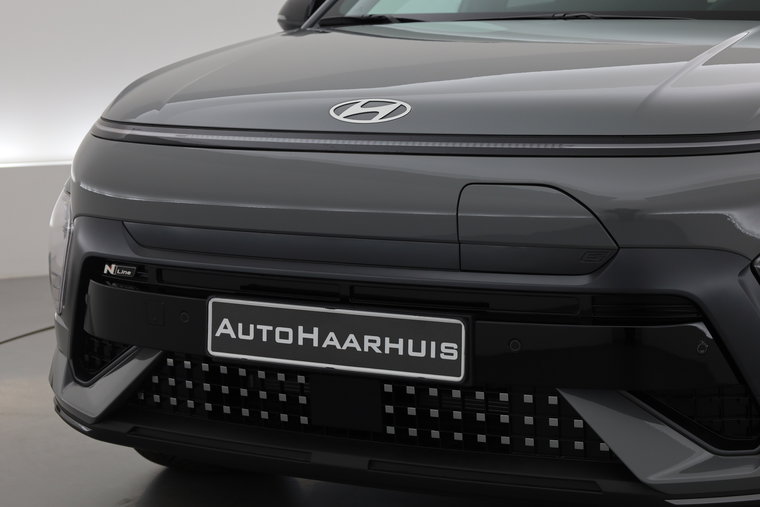Vehicle Image 32