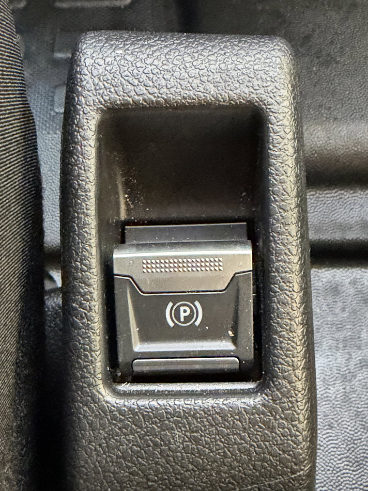 Vehicle Image 28