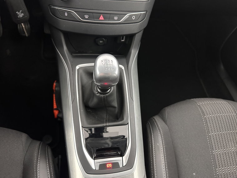 Vehicle Image 17