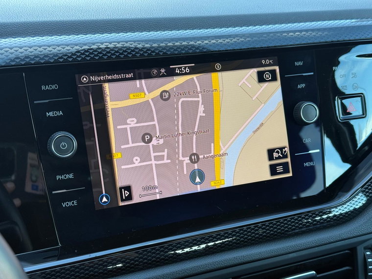 Vehicle Image 19