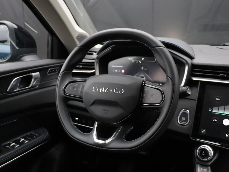 Vehicle Image 23