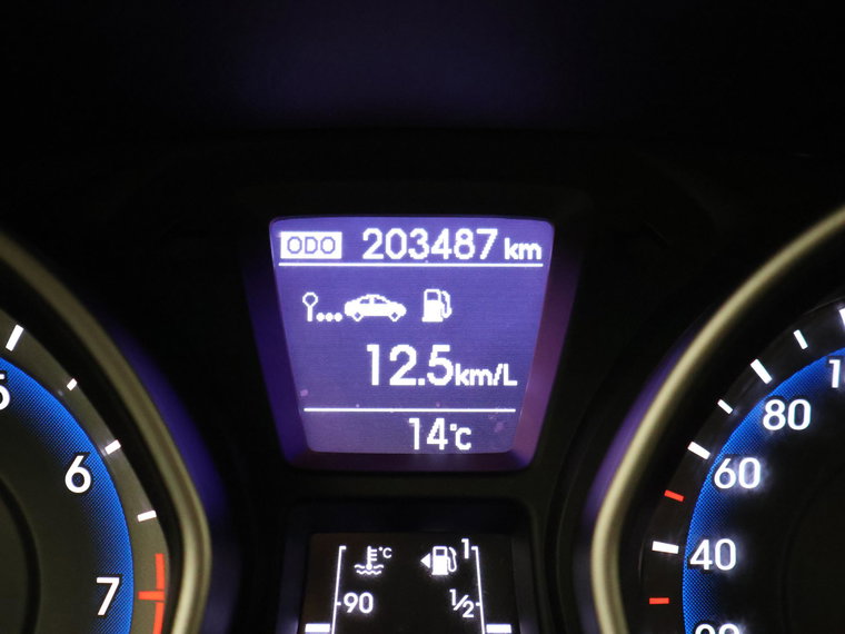 Vehicle Image 25