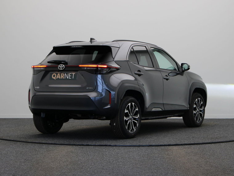 Vehicle Image 16