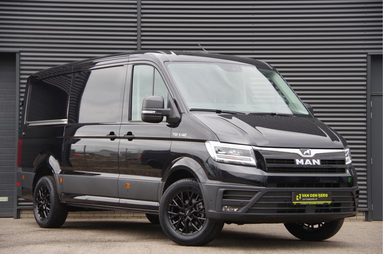 Vehicle Image 28