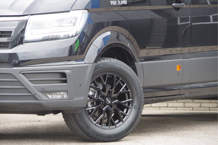 Vehicle Image 30