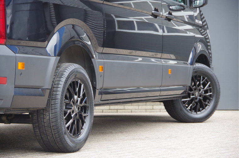 Vehicle Image 36