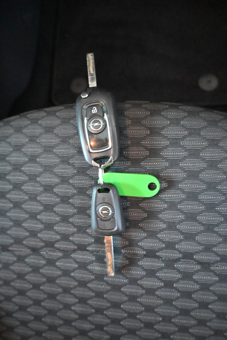 Vehicle Image 24