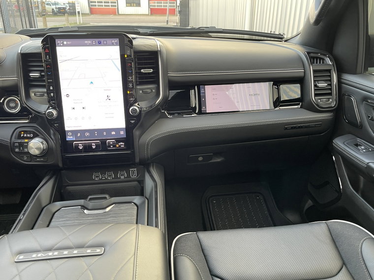 Vehicle Image 39