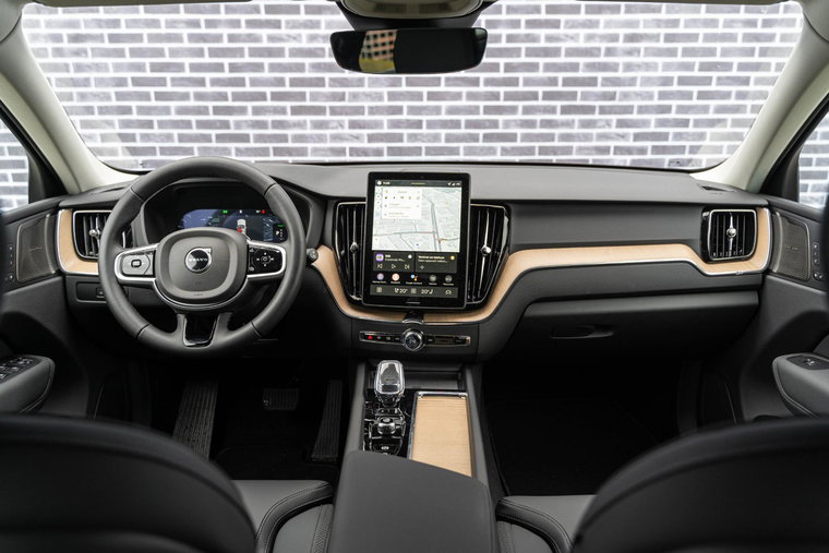 Vehicle Image 26