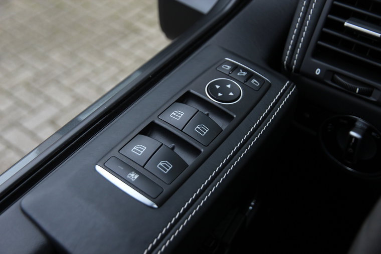 Vehicle Image 38