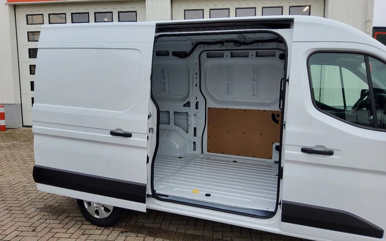 Vehicle Image 23