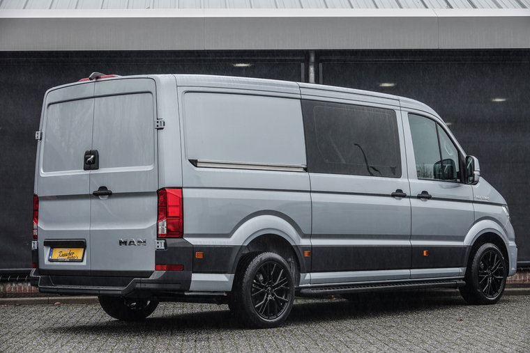 Vehicle Image 40
