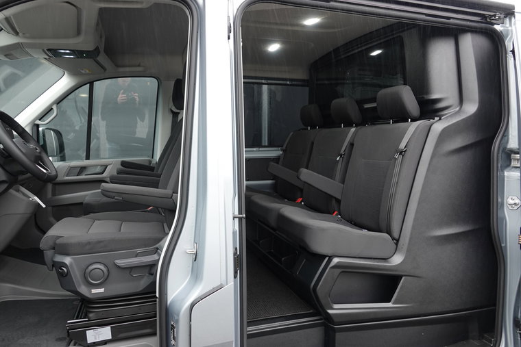Vehicle Image 6
