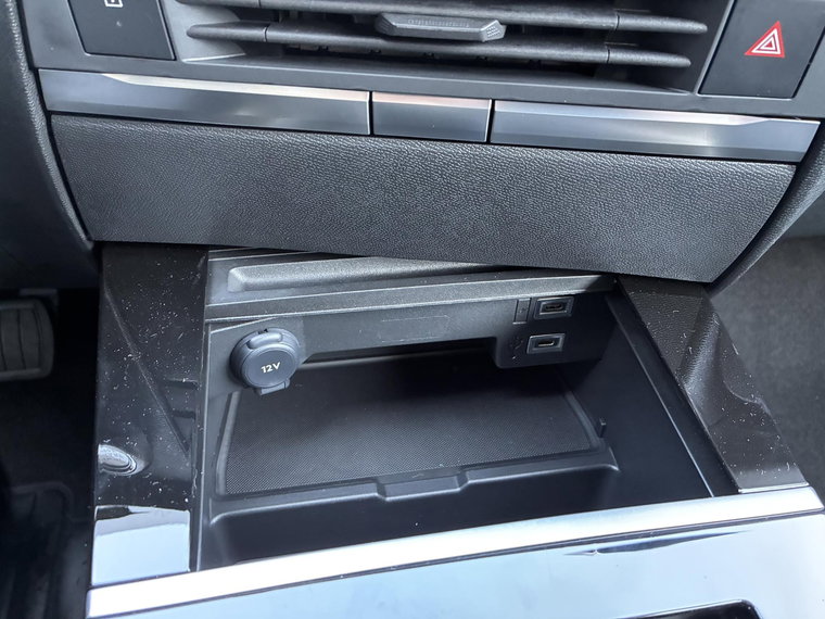 Vehicle Image 37