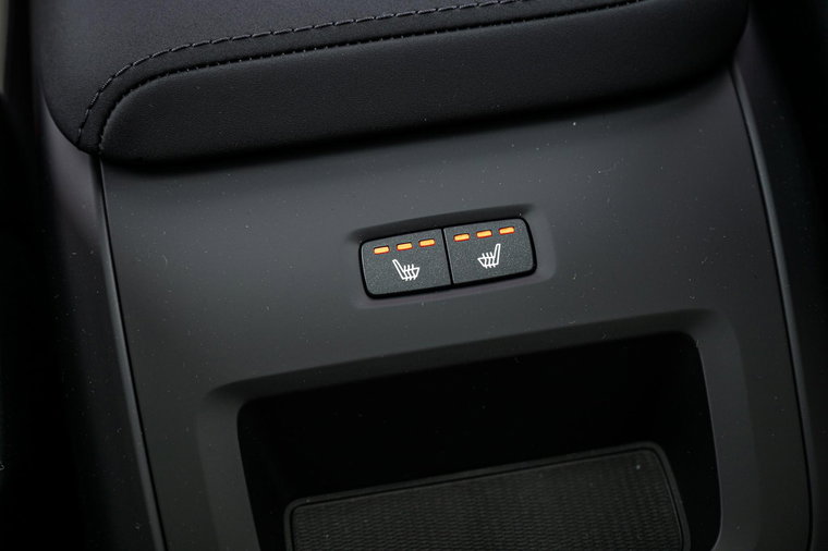 Vehicle Image 26