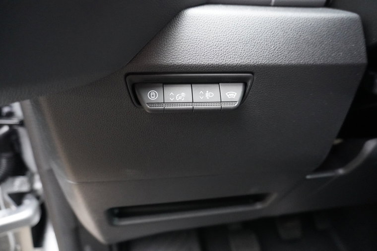 Vehicle Image 26