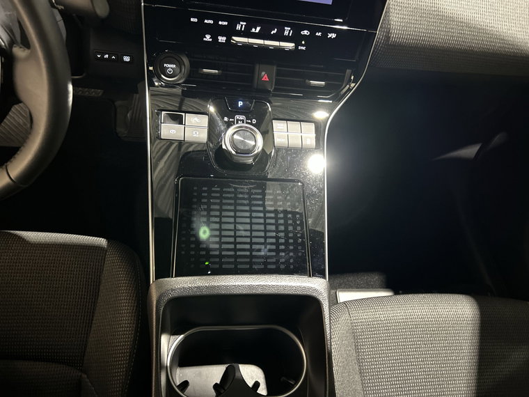 Vehicle Image 19