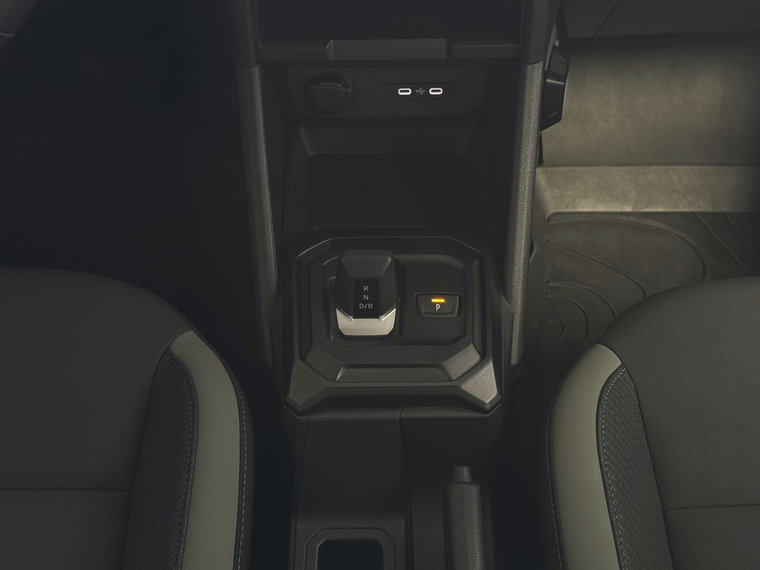 Vehicle Image 29