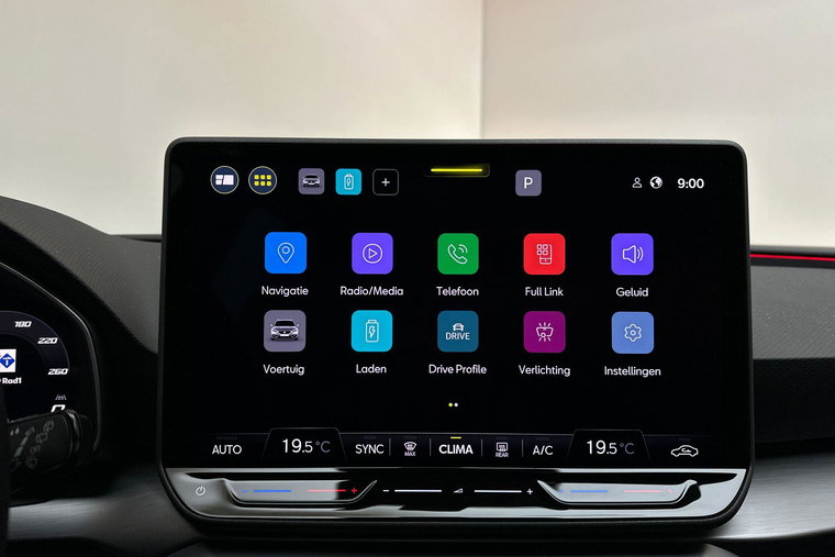 Vehicle Image 24