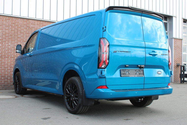 Vehicle Image 30