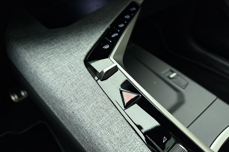 Vehicle Image 39